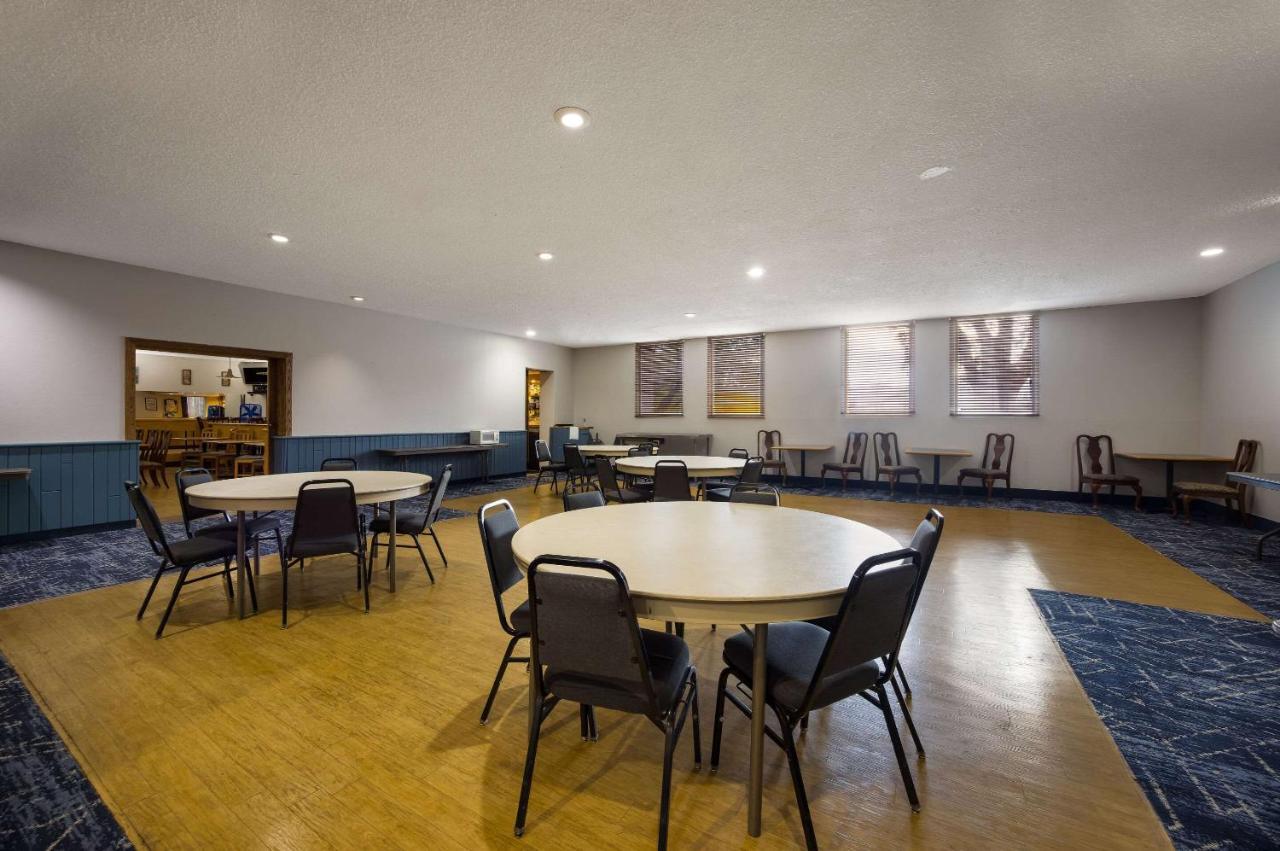 Suburban Studios Canon City Bagian luar foto